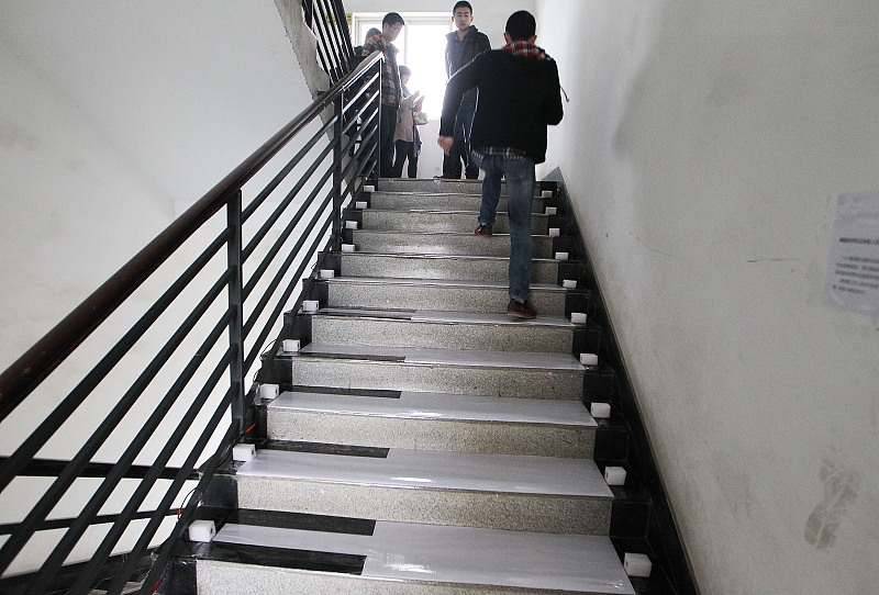 未来10年,楼梯房和电梯房哪个更保值?新规出台后就非常清楚了