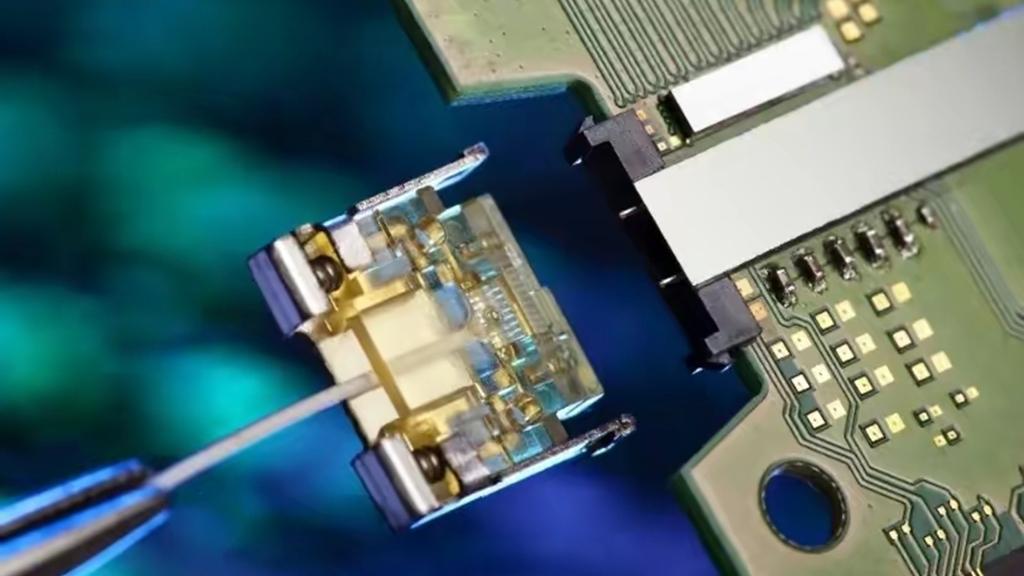 半导体|盟友谈判破裂，ASML给内部施压！美企也强硬表态，真限不下去了？