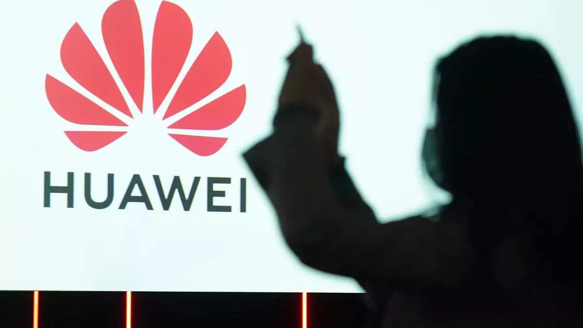 耳机|美官员当面咆哮5小时，威逼英国放弃华为，英方：保证华为没问题