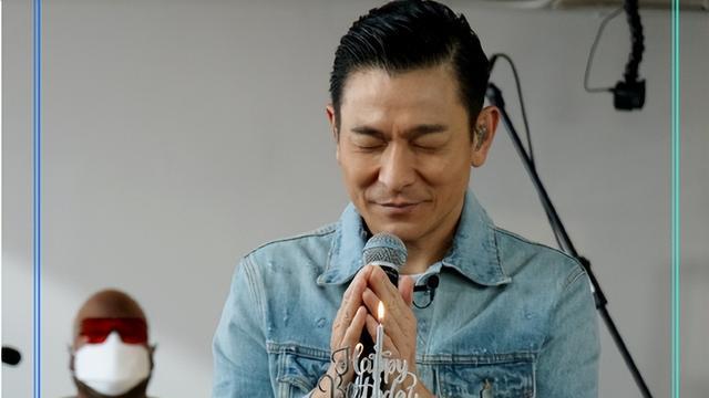 华策影视|同样是过生日，刘德华被明星官方送祝福，郭富城仅有家人出席宴会