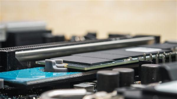 芯片|三星要对内存和SSD狂打价格战了