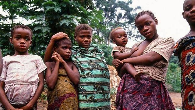 非洲这个人种身高只有1.2米，8岁开始生儿育女，现在面临绝种