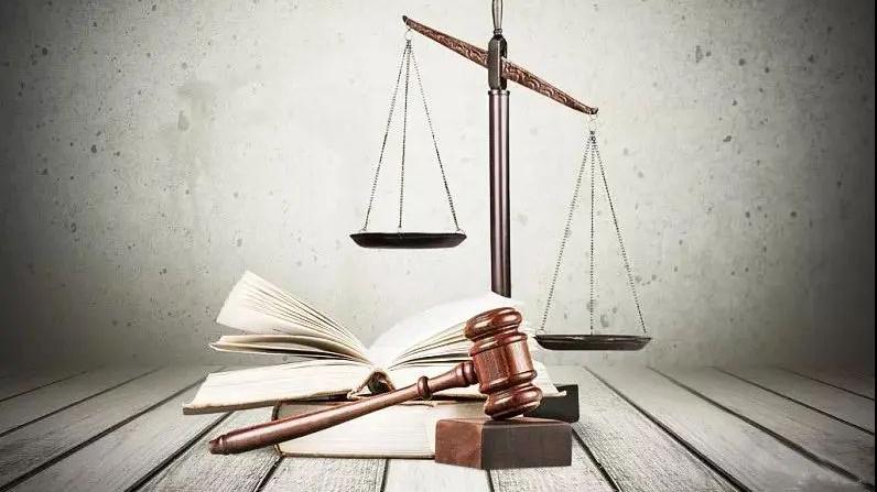 复旦研究生嫖娼被开除起诉学校，律师：校方处分违法，学校：处分没毛病