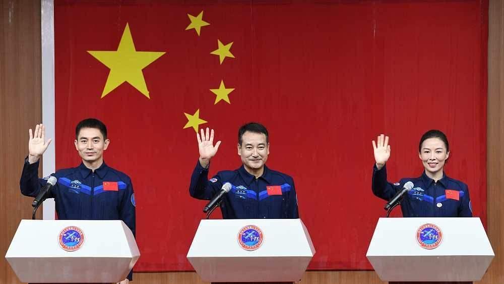 航天员的“背景”有多强？翟志刚是清北学霸，叶光富学历更是神秘