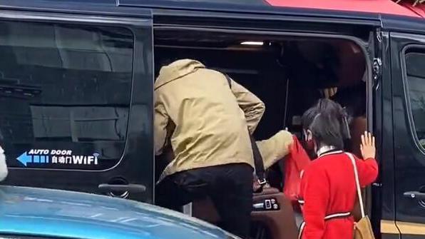 陆毅|《妻子的浪漫旅行》再次进驻云南，张云龙成了陆毅的小跟班