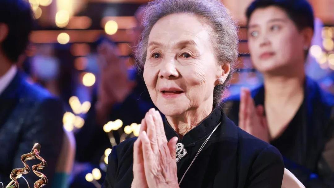 吴彦姝|吴彦姝再不红，演艺圈还有救吗？