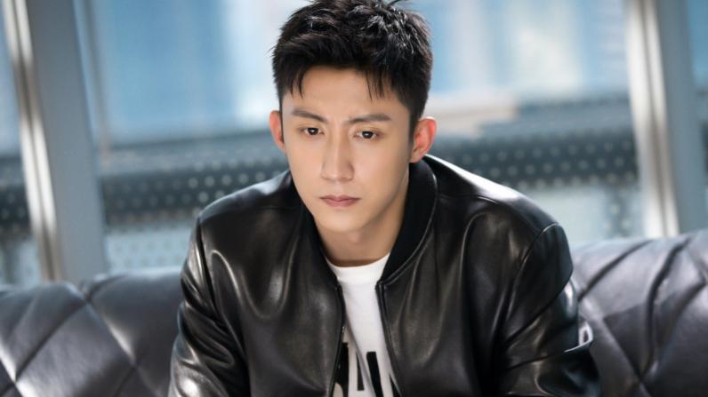 黄景瑜|宝藏大男孩黄景瑜，硬汉的外表下隐藏憨憨本质，让人越了解越痴迷