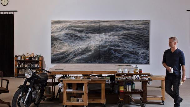 |他是职业赛车手，也是顶级超写实画家，用画作展现速度与激情