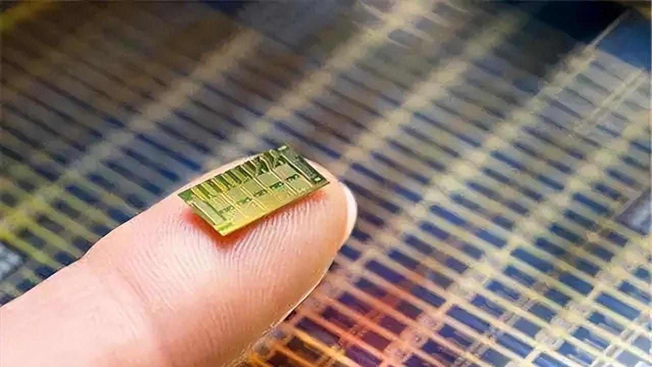 芯片|国产存储芯片突然宣布最新技术突破，成功反超美日韩芯片