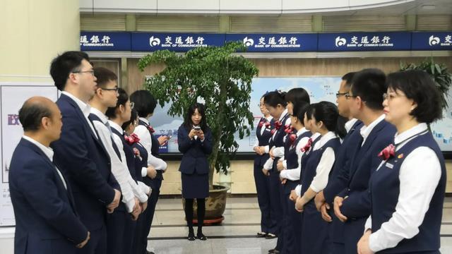 招聘|交通银行招聘管培生，总部岗位起薪1.2万，硕士以上学历免笔试