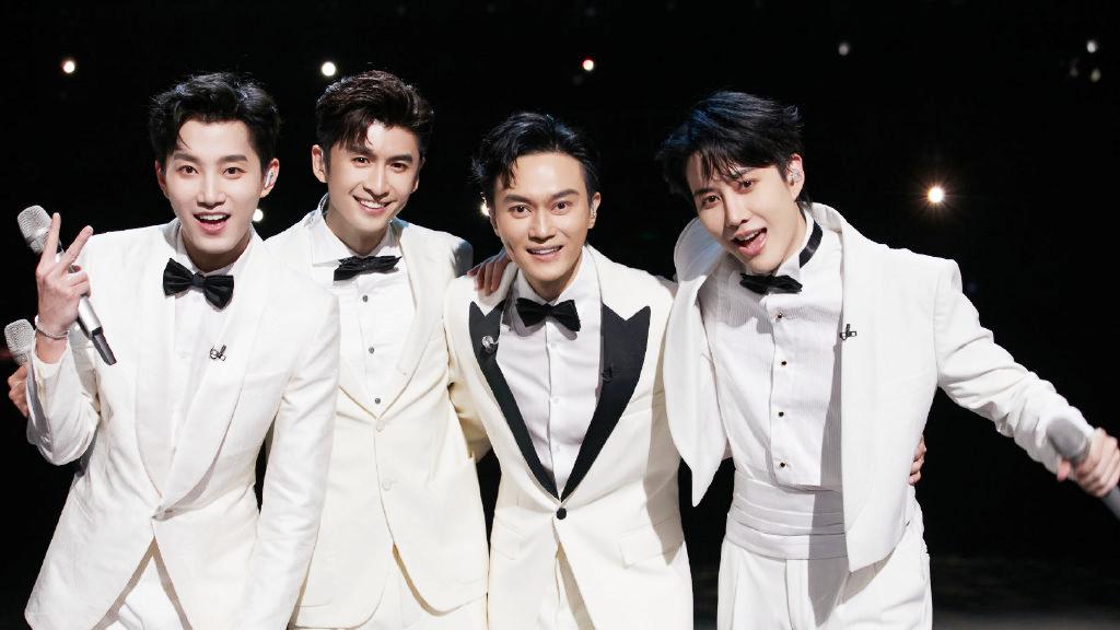 陈小春|《披哥2》最佳队长失去悬念，张智霖的成全，也不能帮陈小春圆梦