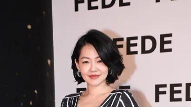 小S|小S老公与美女贴身聊天被拍，左拥右抱满脸幸福，传私生子已经3岁