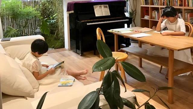 为了省钱，53岁阿姨坚持穷装，实用性只增不减，太适合过日子了