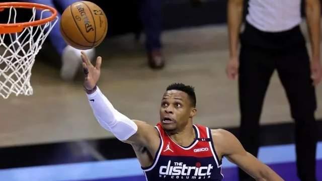 从超巨到替补，威少与艾弗森的共同命运