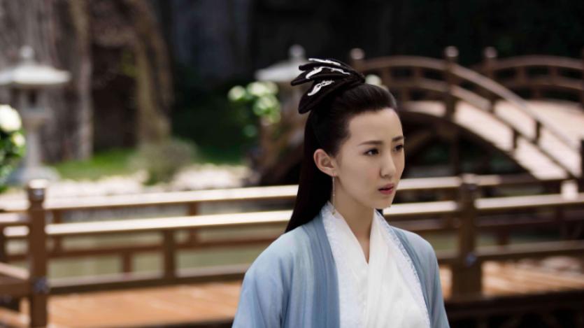 张墨锡|张墨锡不依附任何人，用好资源和实力扶正姿态，小名气终有大发展