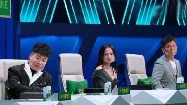 原创|剧本？信退出《天赐3》，质疑节目的意义，评委席大写的尴尬