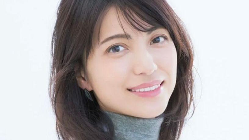 面膜 建议奔三奔四女人：别再留“黑长直”，试试4种齐肩烫，减龄洋气