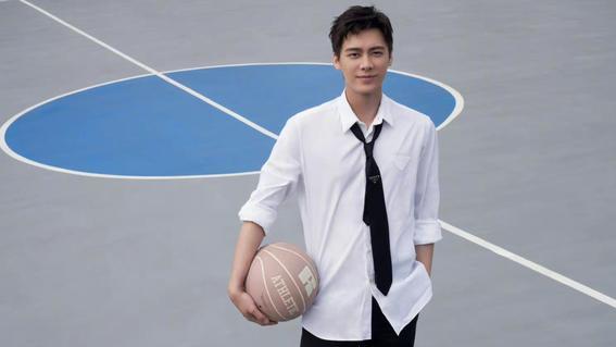 李易峰|李易峰事件还没有盖棺定论，有合作方已经撇清关系，粉丝开始洗白