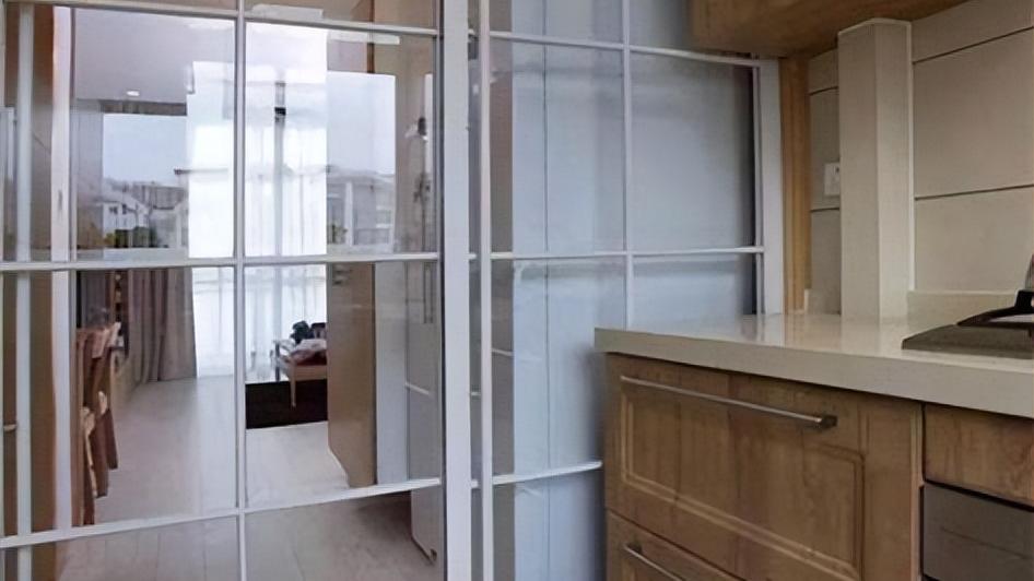 推拉门选吊轨还是地轨？分别使用半年后，终于有了答案！