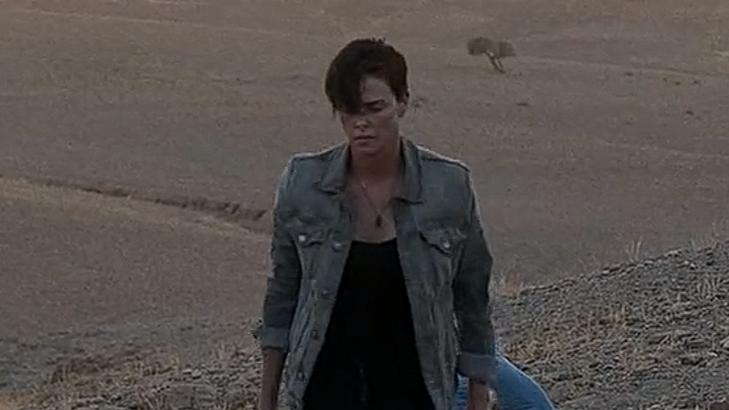 黑妹|电影《永生守卫》：女主拥有永生能力，结果被人盯上