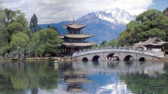 丽江|喜欢丽江的人值得打卡的美景，用自己的特色吸引不少人，人文景观不错