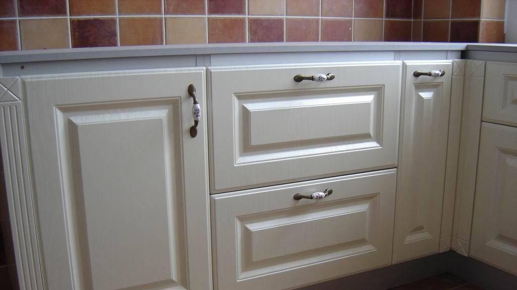 定制柜子，门板如何选择更大气？我来告诉你！