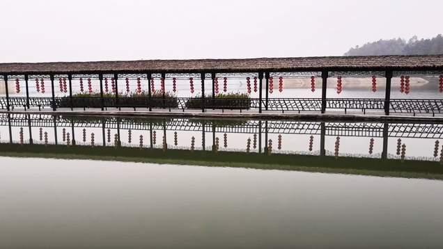 骑行|骑行武汉周边梁子湖畔小村，有山有水风光秀美，还有一座古风茶舍