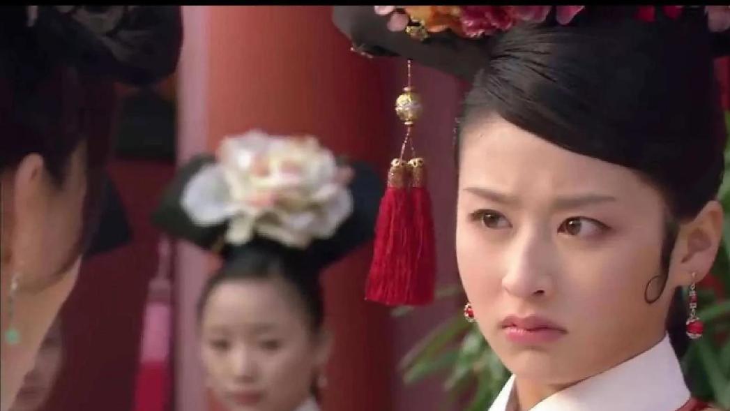 华妃|《甄嬛传》：看了夏冬春被赐一丈红，才知道她错把优势当本事