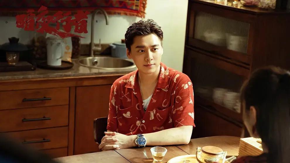 李易峰|李易峰，又被同行爆猛料！