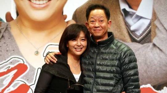 王志文|江珊对王志文道：“咱俩拥抱一下，你不介意吧？”