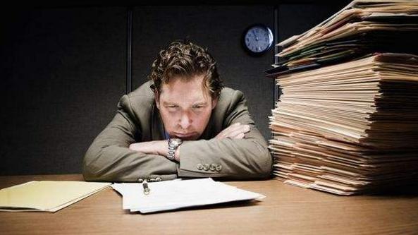 |领导和下属之间有矛盾情况下，该如何与下属沟通