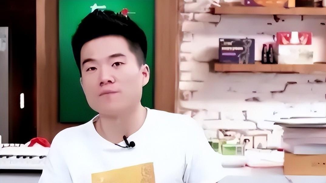 董宇辉|卖玉米的主播那么多，辛巴为何非要“碰瓷”董宇辉？