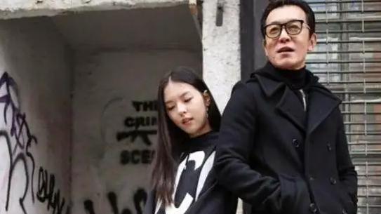 李咏|2018年，李咏做完最后一次化疗后，对哈文说：别把我的遗体运回国