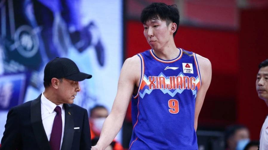 杨毅曝2400万加全明星交易，新疆逼迫国家队第一中锋走进NBA殿堂