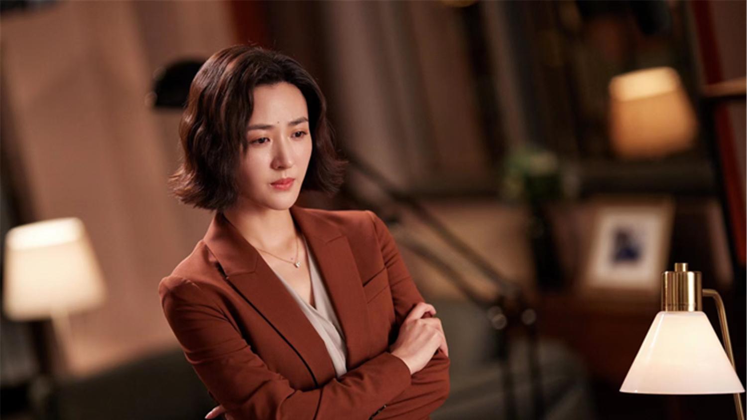 徐小飒|《沸腾人生》热播进行时 徐小飒开启职场生存法则