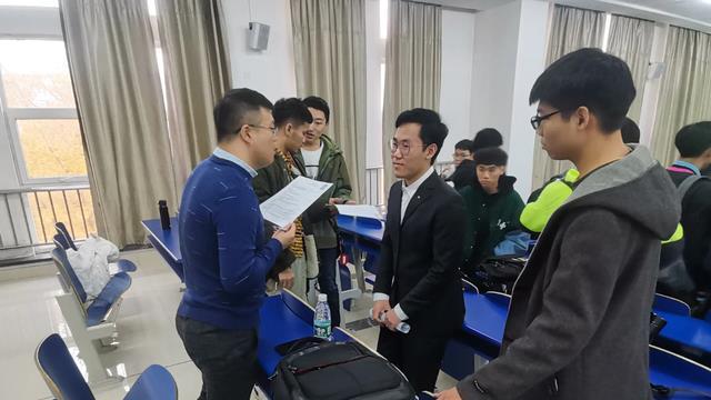 国企|国企校园招聘，承诺入职三年15万年薪，宣讲会结束却无人问津