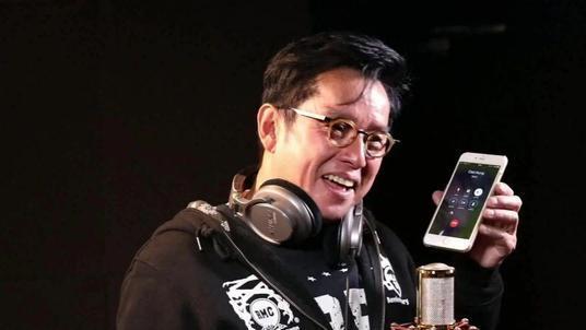 谭咏麟|72岁谭咏麟每周踢4场球，“明星自律”话题再引网友关注