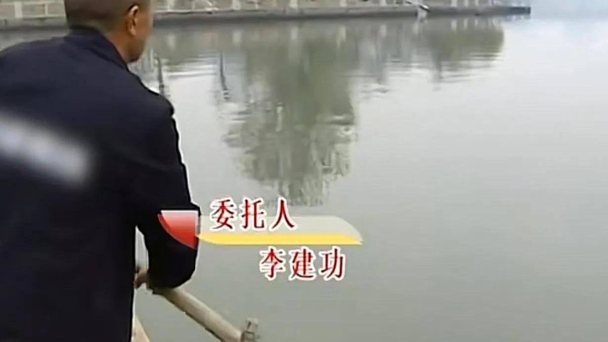 为求儿子帮忙还债，身家百万父亲2次下跪，最终用8万元买断父子情