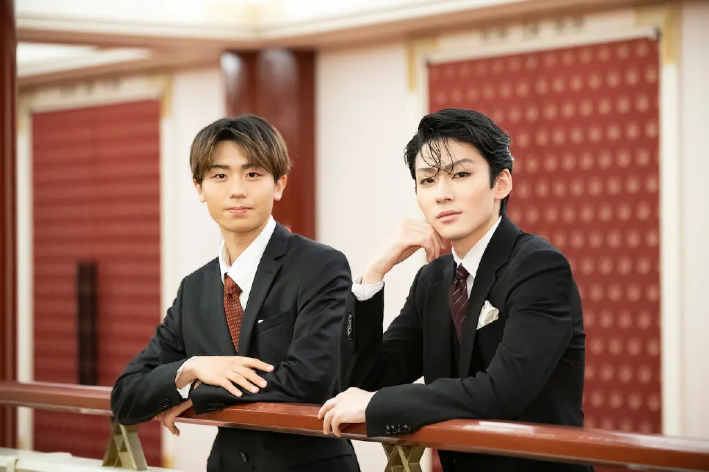 歌舞|自己加油了！无暇顾及陷入性丑闻的父亲，完成了压力巨大的歌舞伎出道演出