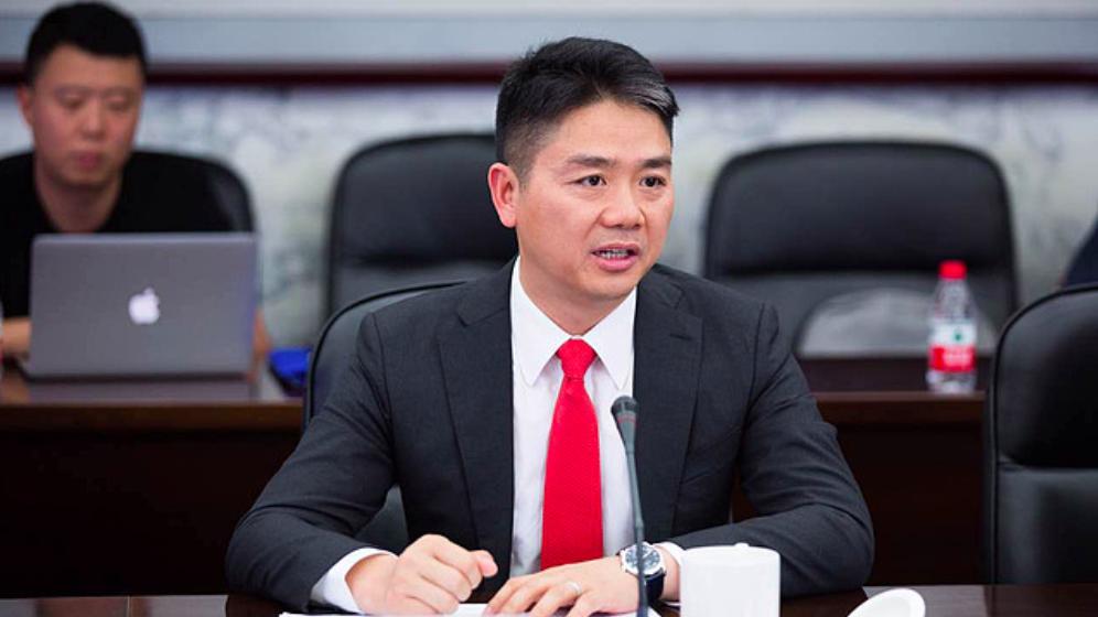 徐雷|刘强东垂帘听政，徐雷尴尬“失声”