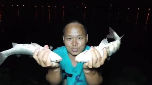 |广州男子珠江夜钓，意外钓到一具“浮尸”，淡定直播引发热议
