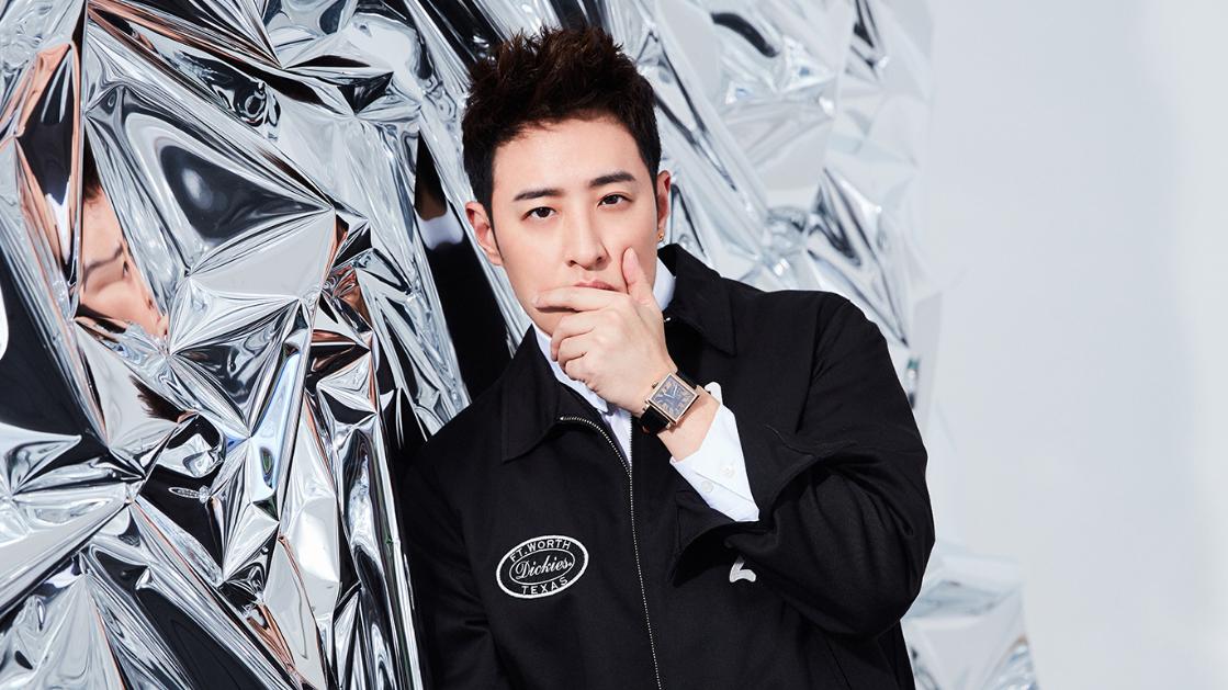 潘玮柏|曝潘玮柏疑有2岁女儿！车内发现儿童安全座椅，网传两人奉子成婚