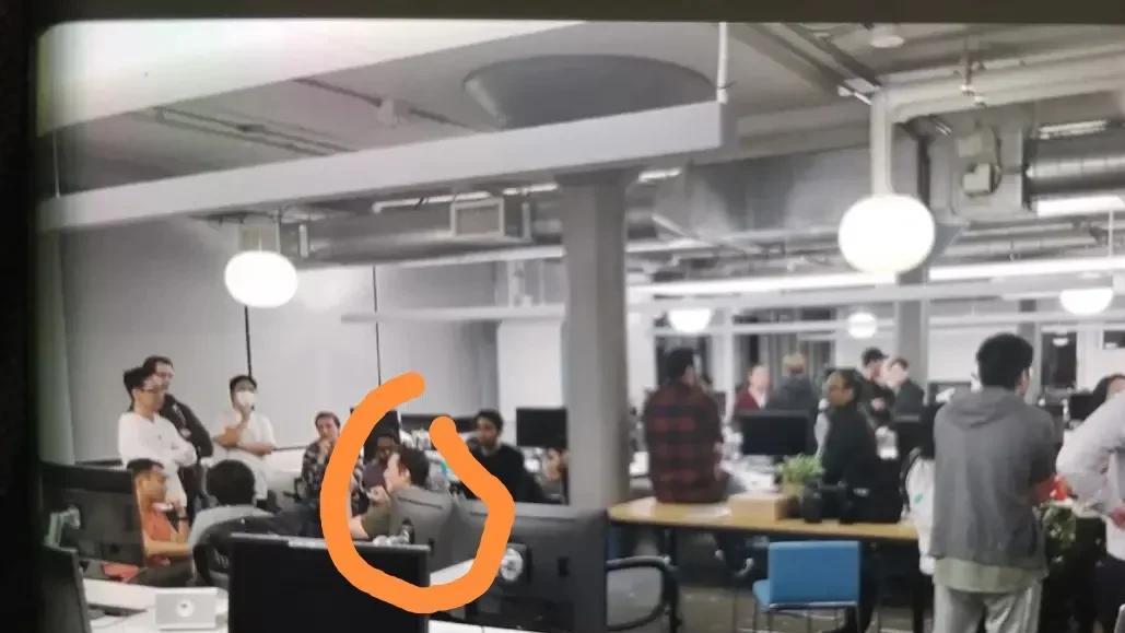 CPU|马斯克正在打造自己的996团队，希望微信今夜无眠