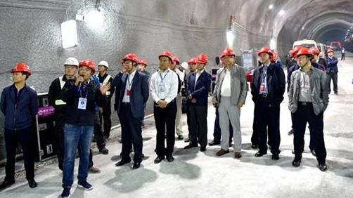 国企|这一“国企”开始招聘！供吃供住还有五险二金，海外工作工资更高