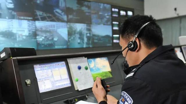 案例：58岁继父侵犯17岁少女5年，因一个动作被砍死