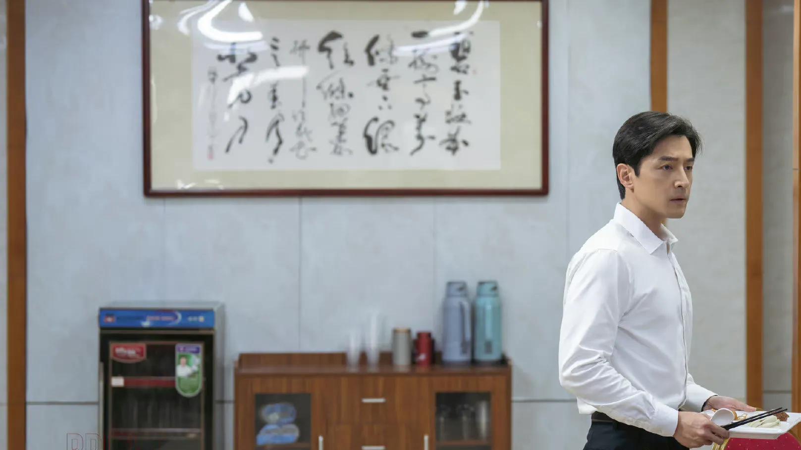 县委大院|《县委大院》中清澈又有点傻气的林志为就是职场小白的鲜明写照