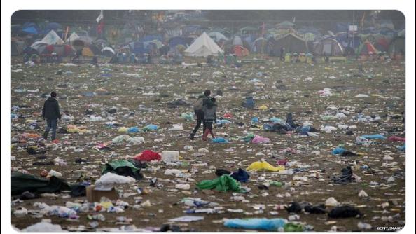 前一天英国民众还在为“环保少女”鼓掌，转身把垃圾扔满了音乐节现场