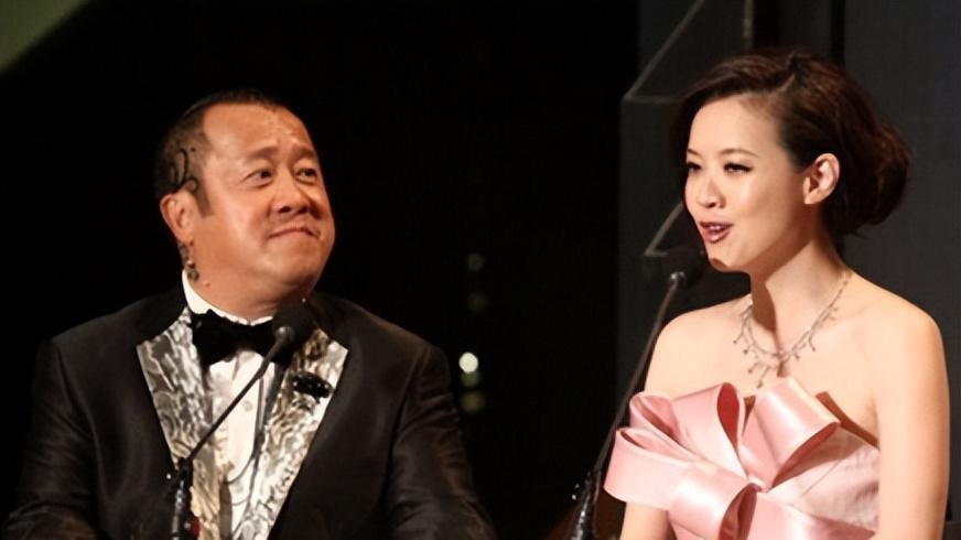 潘长江|颜值没被“丑爸”拖累的星二代，一个比一个漂亮，他们该谢谢妈妈