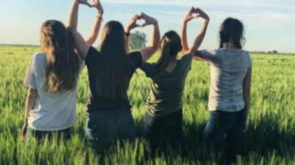 |职场中，如何赢得同事好感？