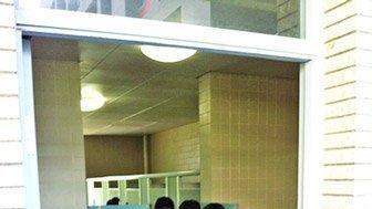 上课期间学生尿急怎么办？一位女生的做法不尴尬